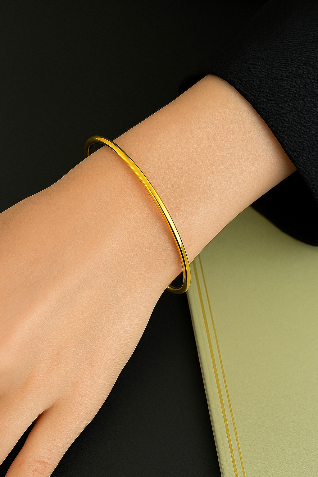 Essential Gold Bangle